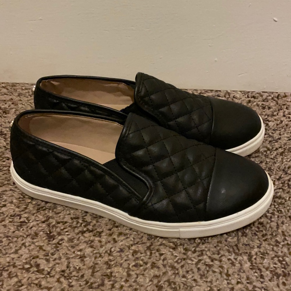 Steve Madden Zaander Black Quilted Sneaker